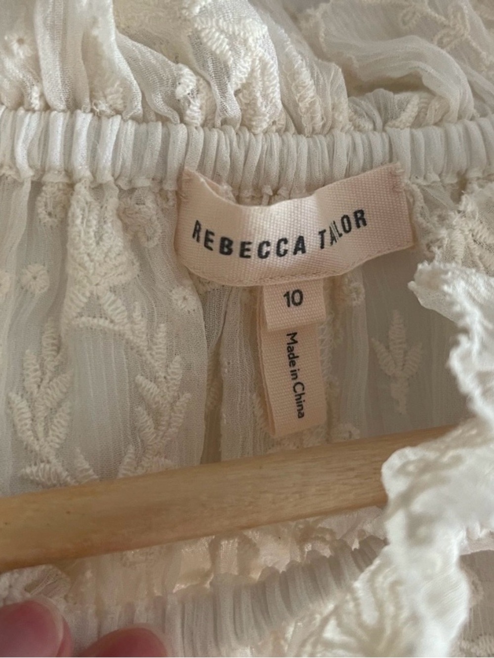 Rebecca Taylor Elegant Cream Lace Blouse Size 10 - Picture 3 of 4